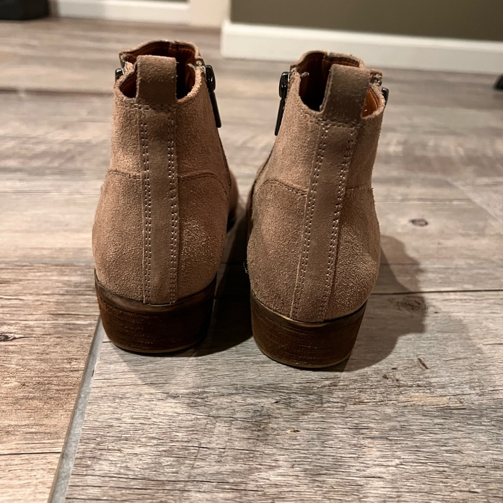 Lucky Brand Suede Bootie - Picture 4 of 5
